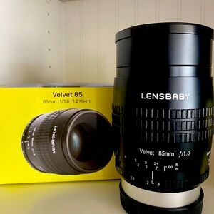 Lensbaby